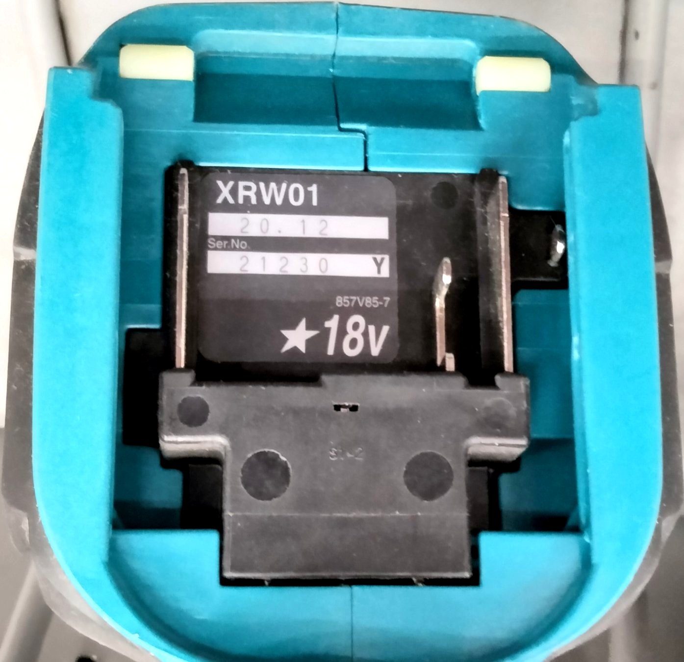 Lxt discount makita battery